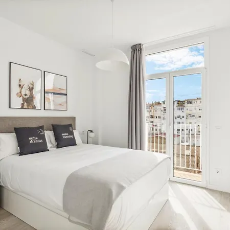 Limehome Calle De Cadiz *