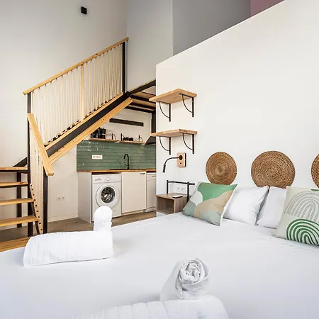 Marie Curie Flats, Lovely Loft *