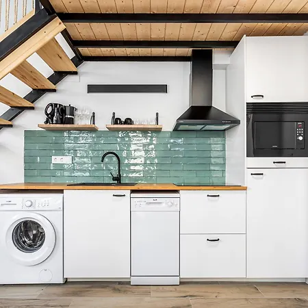 Daire Marie Curie Flats, Lovely Loft