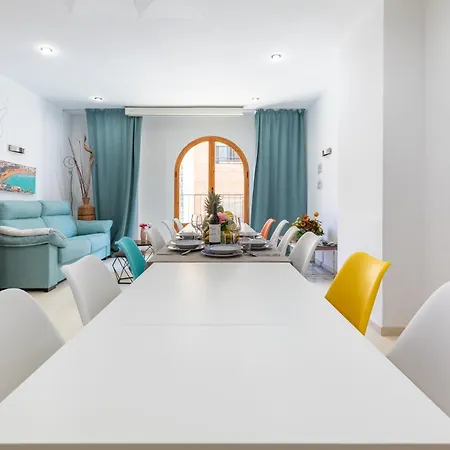 Grand Villa Valencia - 8 min to Center by Metro