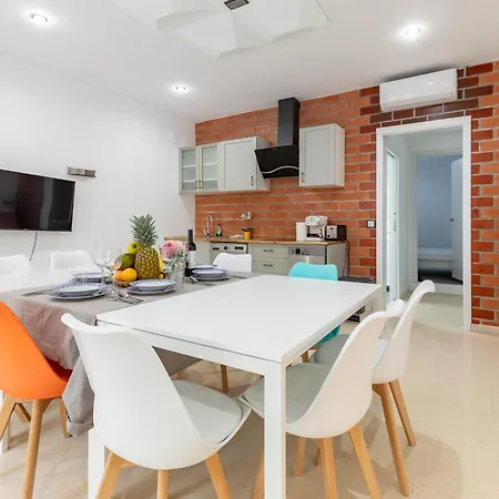 Grand Villa Valencia - 8 min to Center by Metro Apartamento Valencia