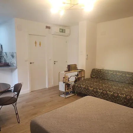 Emely Despacho Loft Port Valensiya