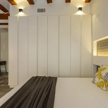 Apartamento Florit Flats - Center Modern 1br 2bth Terrace Wi-fi Ac *