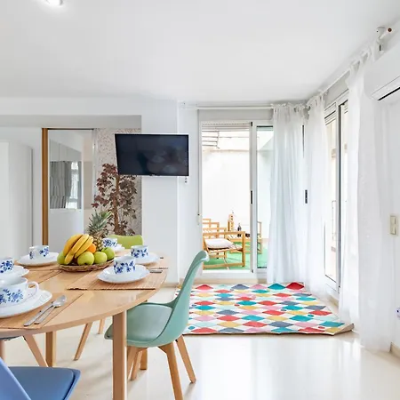 Penthouse Duplex In A 4 Floors Spanish House -8 Min To Center By Metro Appartement