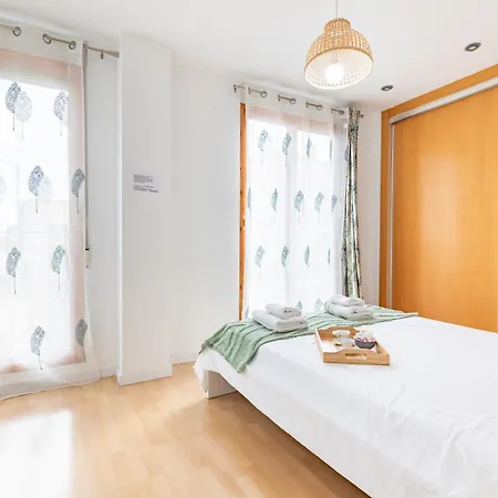 Penthouse Duplex In A 4 Floors Spanish House -8 Min To Center By Metro