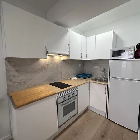 Artes Y Oficios Ab Apartamento