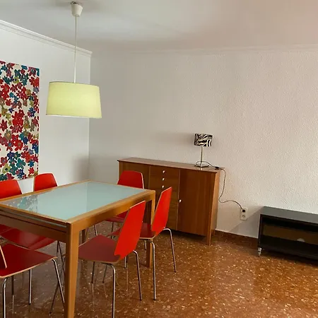 Sunny With 2 Bedrooms فالنسيا
