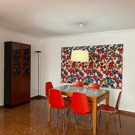 Sunny With 2 Bedrooms فالنسيا