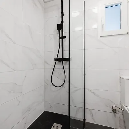 Brand New Close To The Beach And City Centre! Apartment *