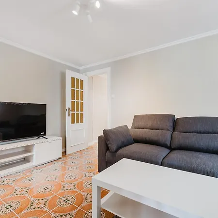 Brand New Close To The Beach And City Centre! Apartment