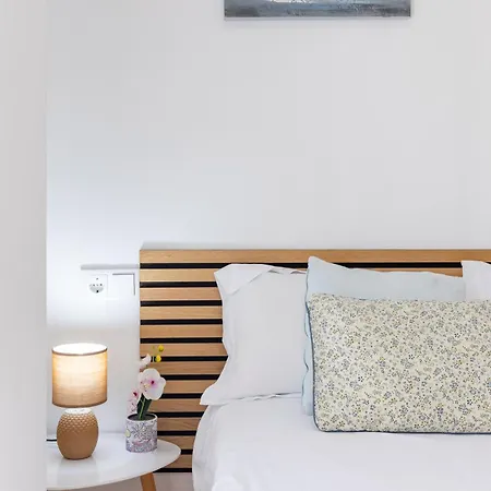 Mediterraneo By Neohotels-centro 8 Min By Metro Daire