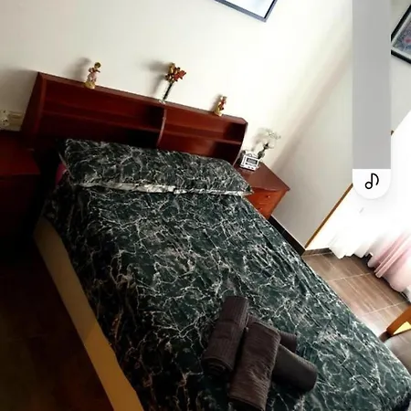 Iglesia Del Rosario Apartment