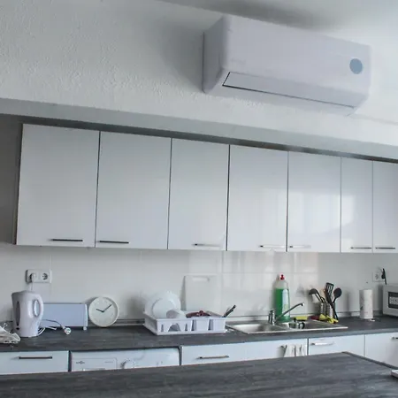 Flat Close To Perfect For Families And Groups - Actor Mauri 18 Valenza