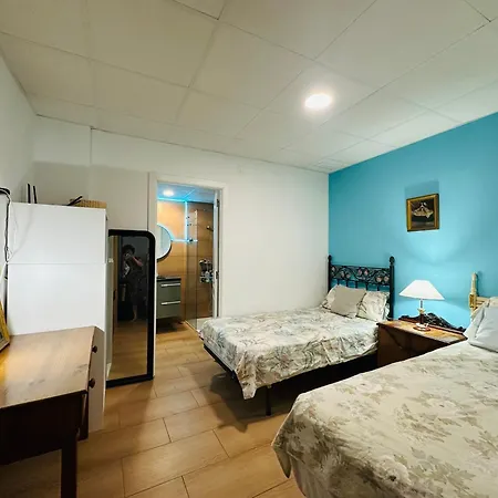 Mirador 5 Del Mercado - Con Bano Privado En El Centro De La Ciudad Vella * Valenza