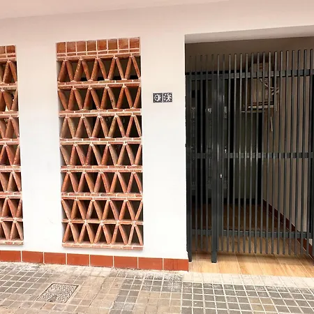 Apartment & Ayora *