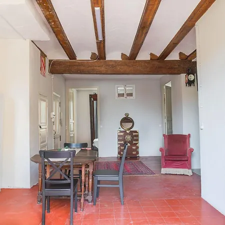 Na Jordana Flat * فالنسيا