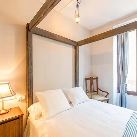 Na Jordana Flat شقة