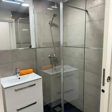 Apartamento Urbano Muy Bien Conectado