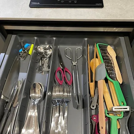 Junto Al Jardín Del Turia * Valencia