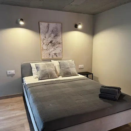 Cervero 24a Apartahotel Valencia