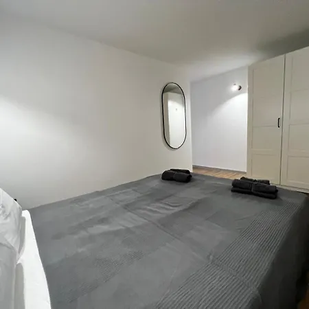Aparthotel Cervero 24a