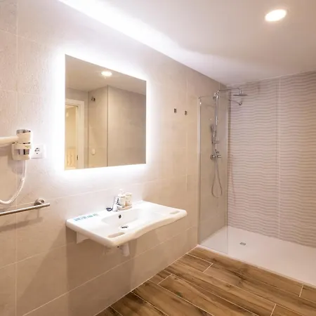 Cortes By Concept Flats Apartment