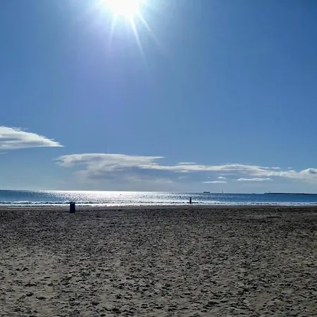 Malvarrosa Comoda Y Sencilla Cerca De La Playa 홈스테이 *