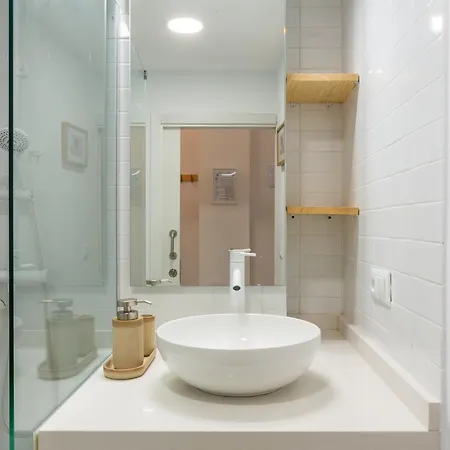 Nuevo Loft Cerca Del Centro Y Ciudad Artes Y Ciencias Апартаменты *