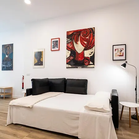 La Casa De La Pintora By Concept Flats *