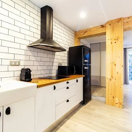 Chic Y Renovado Loft En La Playa Appartement