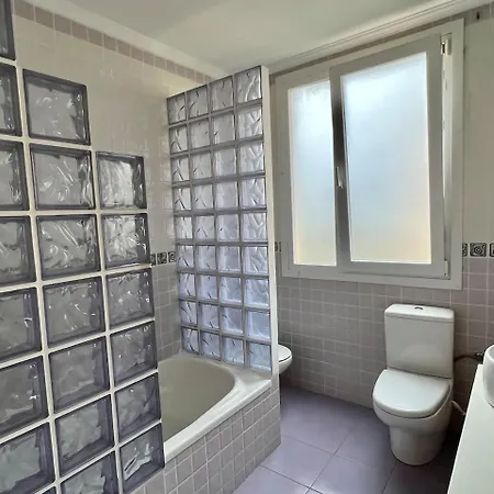 Bonito Y Grande Cerca De La Playa *