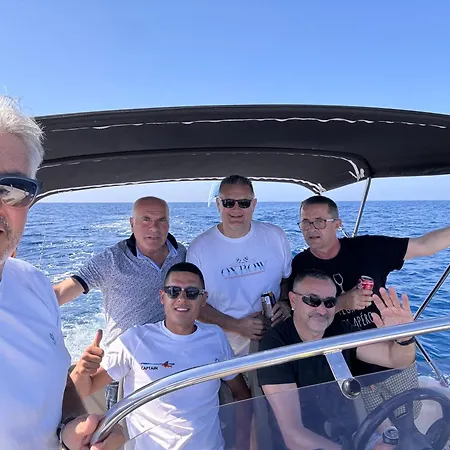 Marine Dream Botel *