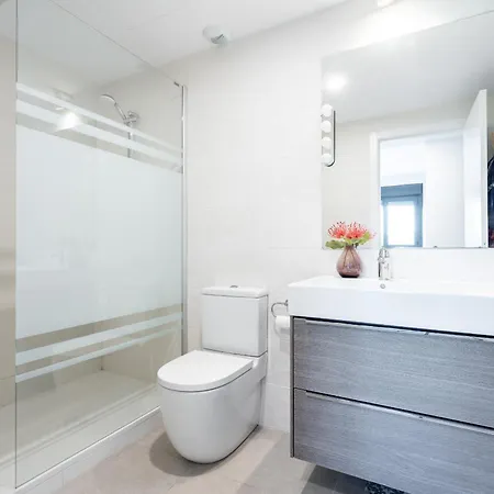 Apartamento Familiar Con Piscina En Capital *