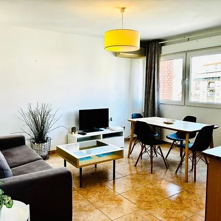 Travel Habitat Jardines De Viveros Apartman