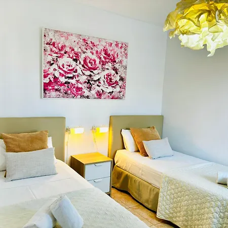 Travel Habitat Jardines De Viveros Apartment