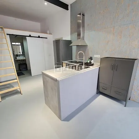 Marie Curie Apartment *