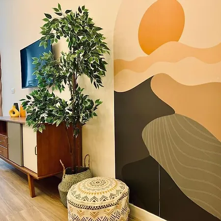 Color & Design Next To Russafa Soho * Valensiya