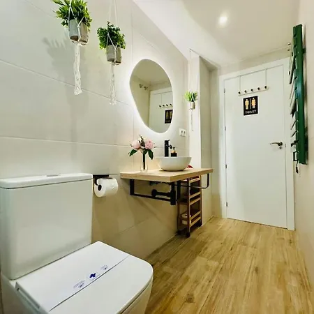 Color & Design Next To Russafa Soho Valensiya