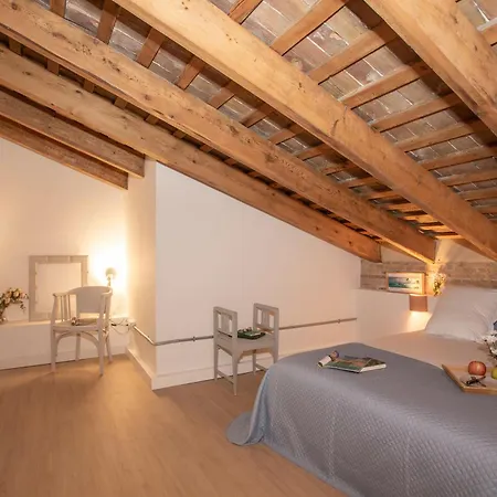 Apartman Singularstays Casa Del Grao *