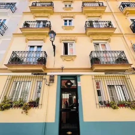 P1 Private Patio, Nice 1bdrm 2bath In Ruzafa