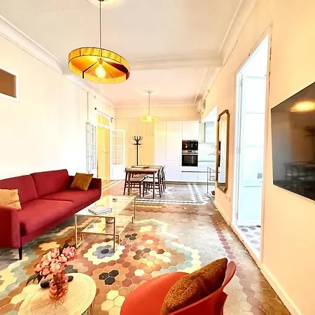 Stylish Ruzafa Market