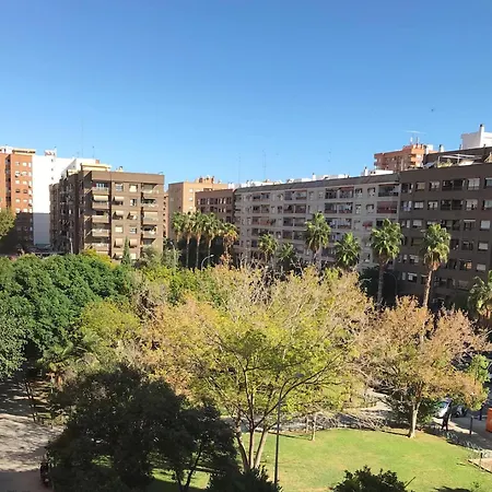 Lovely 3-bedroom 15 Minutes From Valencia