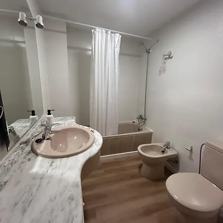 Lovely 3-bedroom 15 Minutes From Valencia