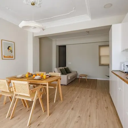 Cabanyal By The Beach Apartment