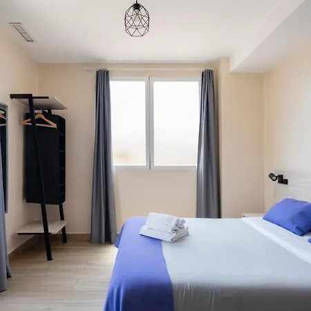 パープル ネスト ホステル