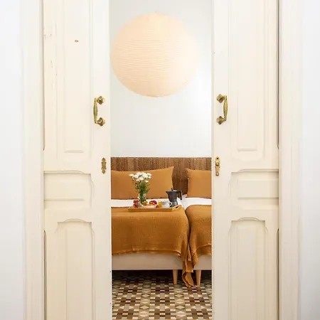 Singularstays Ms Rogers Valencia