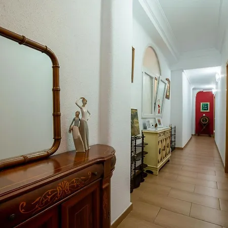 Mirador 1 Del Mercado - Con Bano Privado En El Centro De La Ciudad Vella منزل للإقامة *