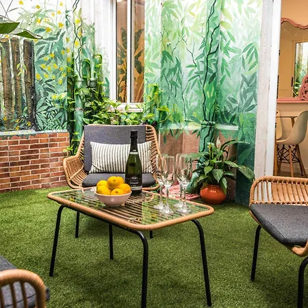 Artistic Flat Next To Ruzafa Welcome To The Jungle Valence