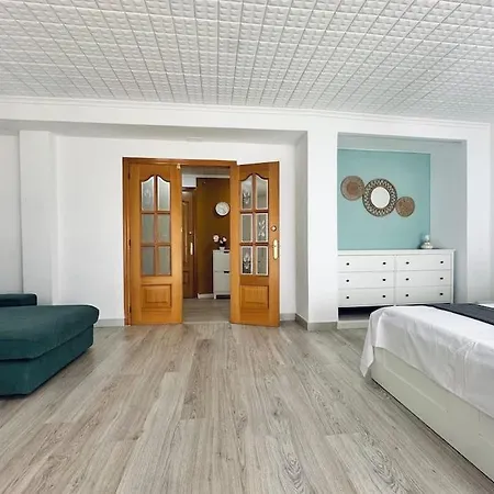 Apartment Three Bed Just 4 Min From Trendy Ruzafa Valencia