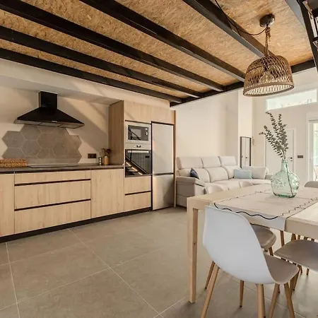 La Mediterranea - Housevanlive Apartment